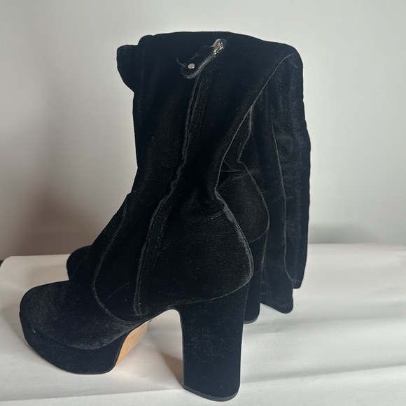 Black velvet boots women size 9M over the knee-high boots - Picture 6 of 8